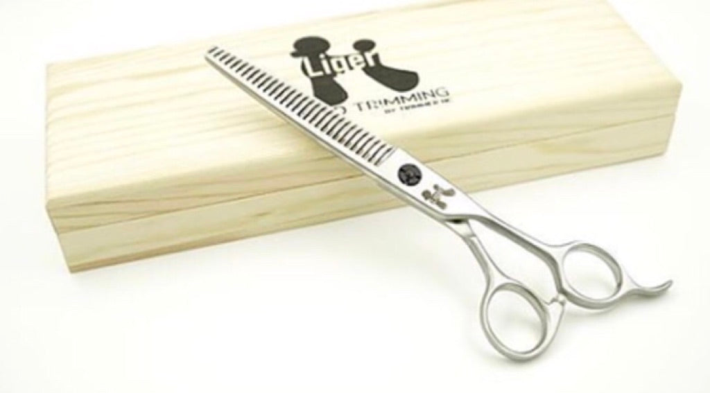 Liger Thinning Scissor ST-6530W